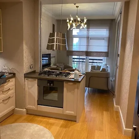One Bedroom Luxury In Emmar Square Asian Part Of